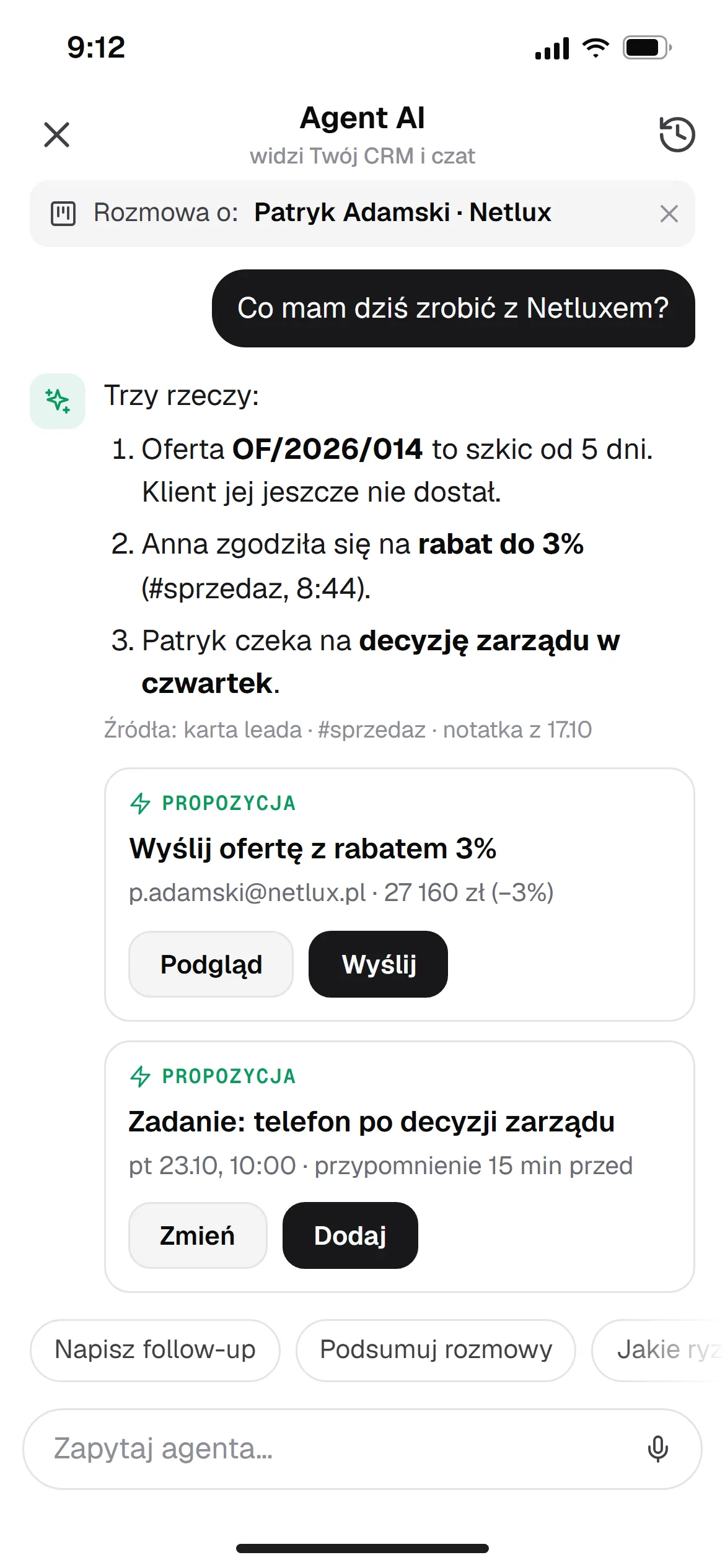 Agent AI na telefonie: odpowiedź o trzech sprawach dla Netlux ze źródłami i dwie propozycje z przyciskami Wyślij i Dodaj.